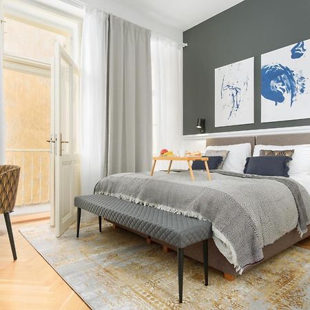 Stru House By Prague Days - Luxurious Apartments Next To National Theatre Zewnętrze zdjęcie